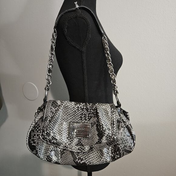 Nicole Miller Purse Patent Snakeskin Print Pattern Chain Accent Strap Zippers LN - Picture 2 of 12